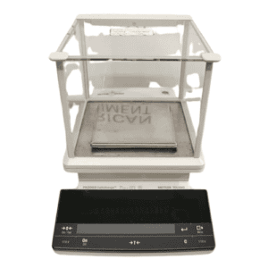 Balance MT PR2003, Capacity 2,100 g (2.1 kg)