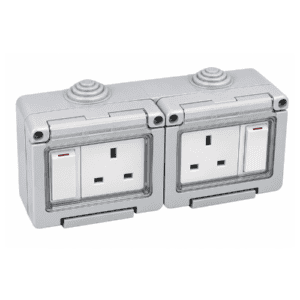 WEATHERPROOF 13A SWITCHED SOCKET OUTLET IP55 RATED